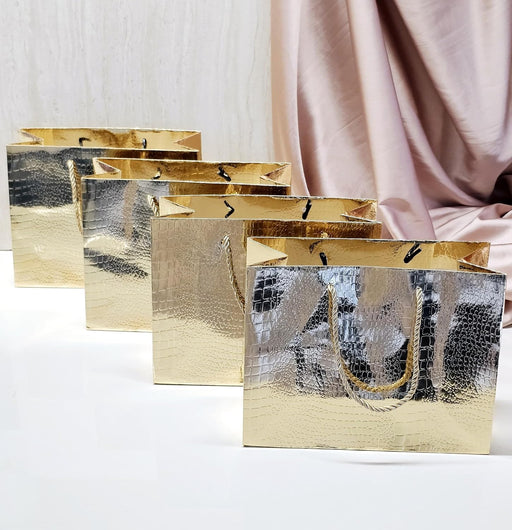 Big Size Shiny Paper Bag Gift Bags with Handle Gift Paper bag, gift For Gifting, marriage, Return Gifts, Birthday, Wedding, Party, Season's Greetings (Big, Golden)