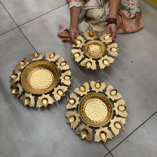 Decorative Lotus Shape Petal Gold Polish Decorative Urli Bowl for Home Decor,Mandir Decor,Diwali Decor, Floating Flowers,Candles Diya holder, Office,Table Decor, Entrance Decoration Item (Golden)