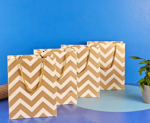 Small mini Golden Gift Paper Bags for Return Gifts Carry Bags for Gifting,valentine gift bag,wedding Marriage Engagment party shopping bag box (golden color)(small)