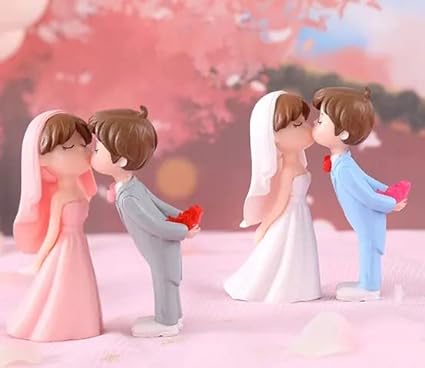 Couples Miniature Set for Unique Gift, Home, Bedroom, Living Room, Office, Restaurant Decor, Figurines and Garden Decor Items(1 Set, Multicolor)