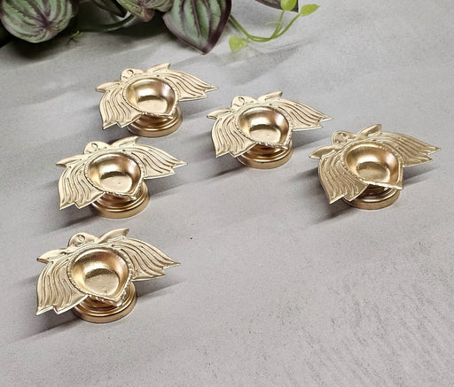 Decorative Gold Polish Decorative Metal Diya Candle Holder for Home Decor,Mandir Decor,Diwali Decor, Floating Flowers,Candles Diya holder, Office,Table Decor, Entrance Decoration Item (Golden)