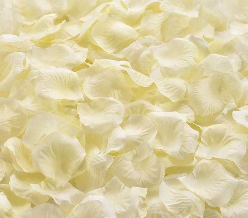 Artificial Rose Petals for Decoration Perfect for Her Him Valentine’s Day Romantic Decor for Wedding Anniversary New Year Candle Light Dinner Bedroom Table Party Decor.