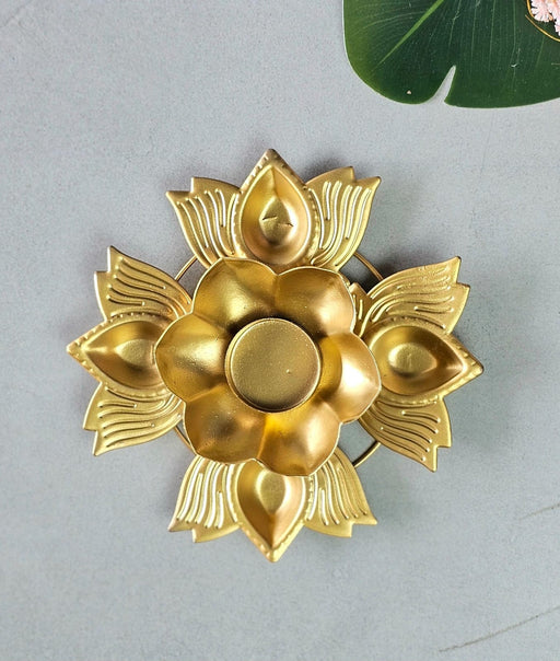 matel diya Round Gold Polish Decorative Urli Bowl for Home Decor,Mandir Decor, Floating Flowers,Candles Diya holder, Office,Table Decor, Entrance Decoration Item (Golden)