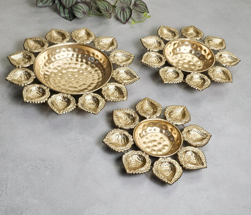 Decorative Round Gold Polish Urli Bowl Tealight Candle Holder Stand,Candle Holder for Home Decor,Mandir Decor,Diwali Decor, Floating Flowers,Candles Diya holder, Office,Table Decor, Entrance Decoration Item(Golden)