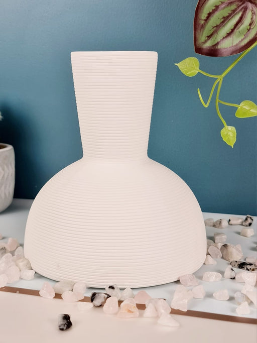 Ceramic Flower Vase Pot for Flowers, Gifing, Home Decor, Bedroom, Office, Table, Living Room, Decoration Items.